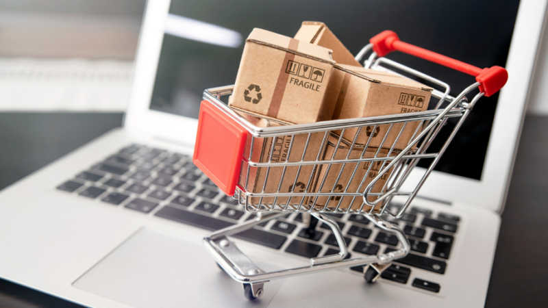 How E-commerce and Online Gaming Share Similarities in Success Strategies