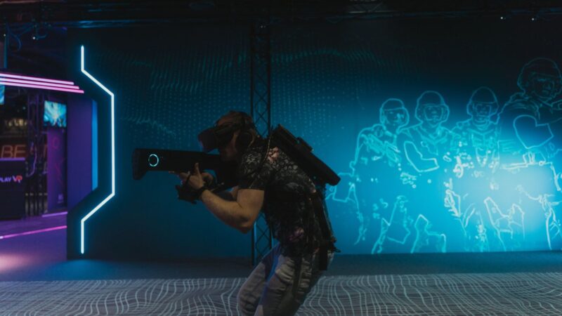The Rise of Virtual Reality: How Online Tech is Transforming Gaming
