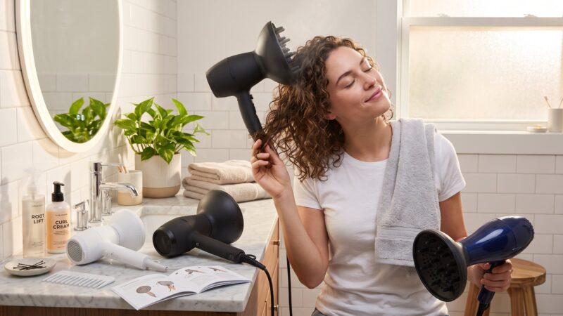 Diffuser Hair Dryers in 2026: How to Choose the Right Model for Curly and Wavy Hair